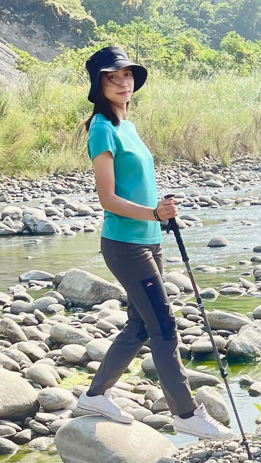 【 EasyMain 】RE24046女彈性快乾細格長褲 (三季型 / 休閒款) - JJSJ結交世界