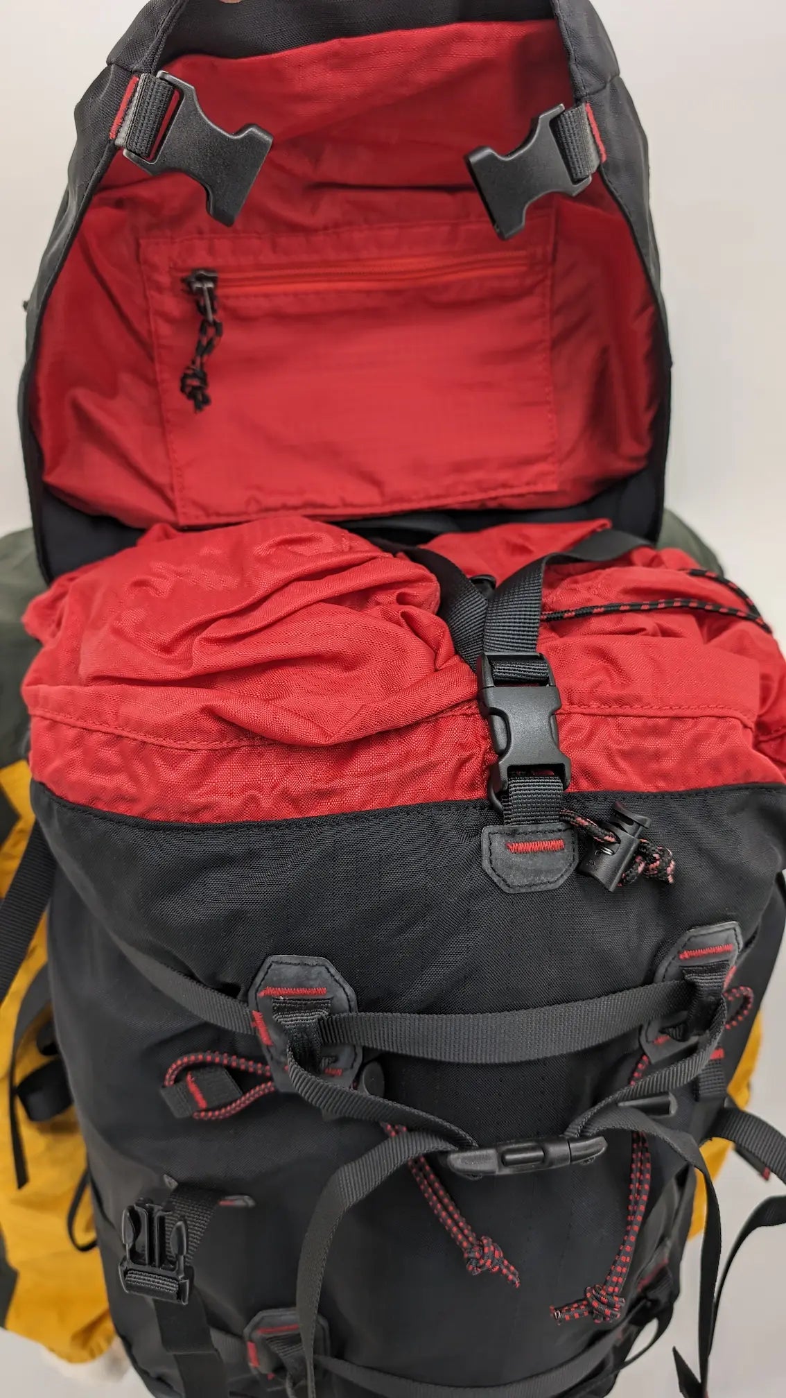 【 Blue Ice 】YETI 30L 專業攀登背包 - JJSJ結交世界