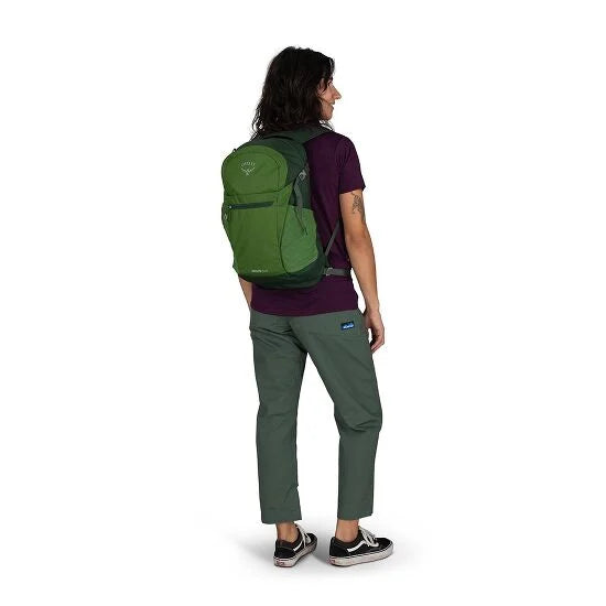 dayliteplus_f24_onbody2_greenbeltgreencanopy_5
