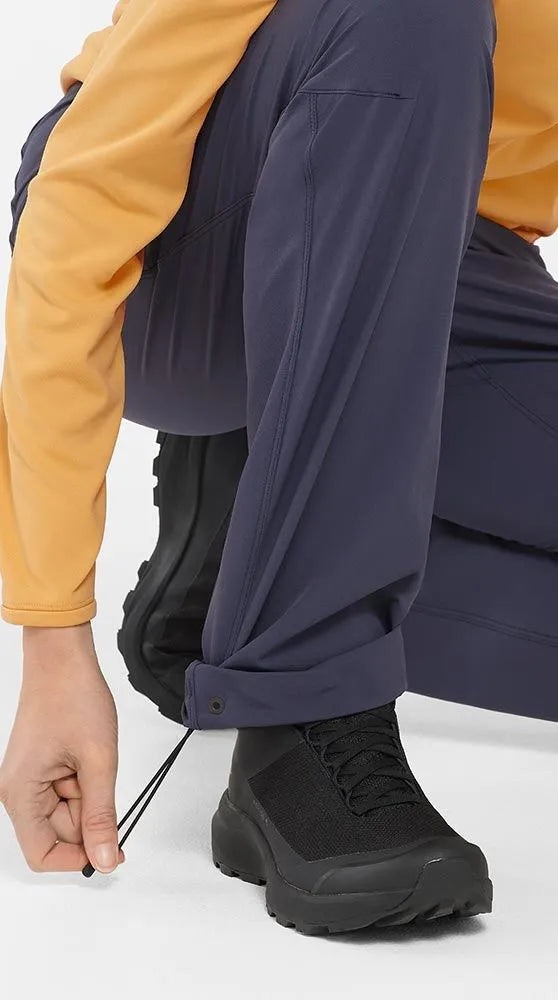 ss23_x000006717_001280_gamma-lt-pant_black-sapphire_women_4-r_cuff-detail_2