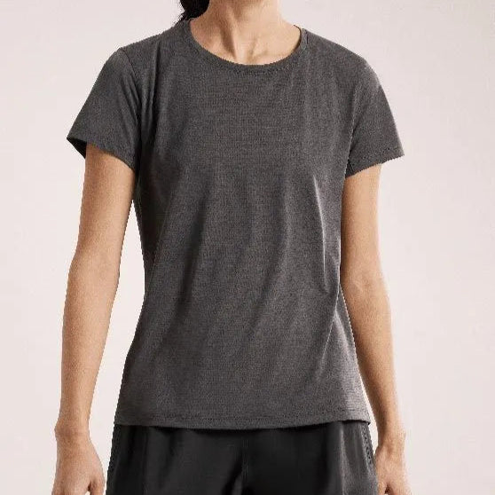 【 Arcteryx 始祖鳥 】女 TAEMA快乾短袖圓領衫 ARCTERYX
