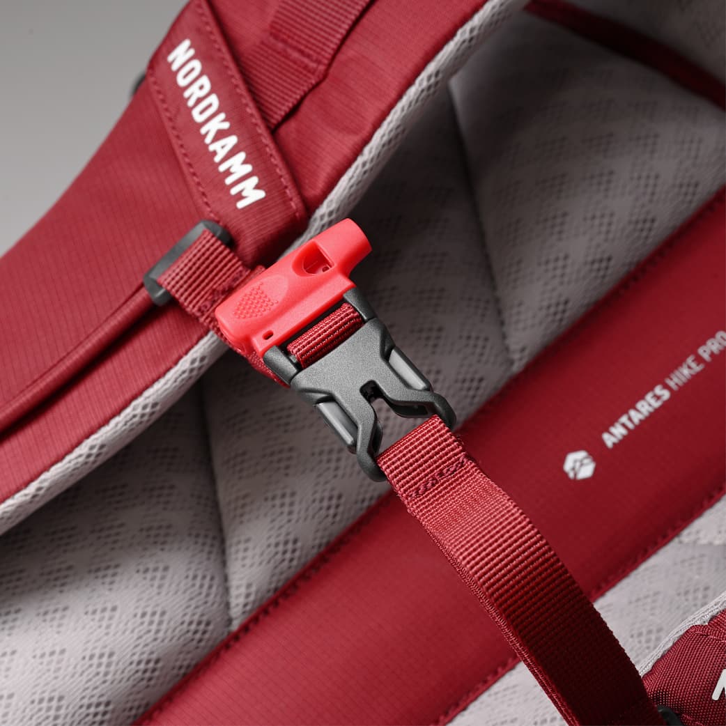 【NORDKAMM】ANTARES Hike 25L 輕量登山健行背包｜暗紅 NORDKAMM