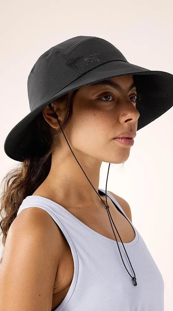 s24-x000007765-aerios-shade-hat-black-side-view_1